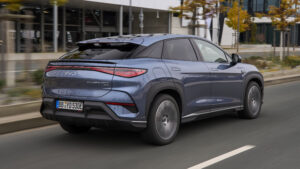 BYD SEALION 8